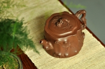 紫砂壶图片：大气浑厚 全手葡萄桩 精品欣赏 - 美壶网