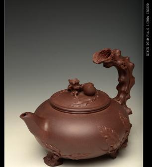 孙伟强紫砂壶 霸气外露o(∩_∩)o  圣桃壶 精品重器 其功力可见一斑 诸兄细品~ 原矿紫泥