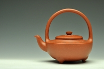 紫砂壶图片：难度极大 纯手工望月提梁 南京书画家孙国柱装饰  - 美壶网