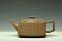 紫砂壶图片：方圆之精妙 优质青段 挺拔刚正 全手精工砂四方 经典代表作 - 美壶网