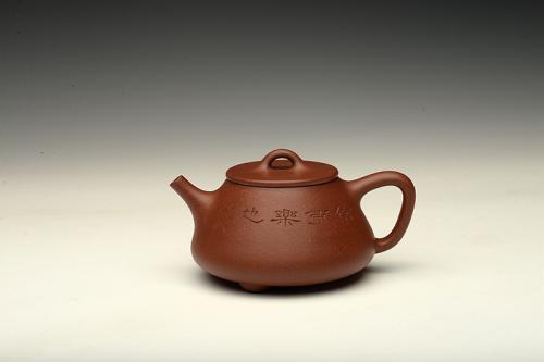 于洪霞紫砂壶 张力十足 陆轶舟装饰 全手平盖石瓢 原矿清水泥