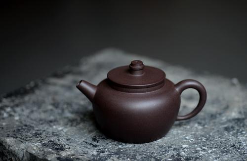 美壶定制紫砂壶 天天特惠 老味 美壶定制 平盖井栏 原矿黑星土