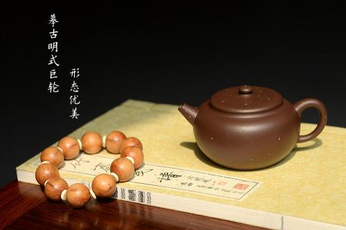 陈春妹紫砂壶 潜力股陈春妹 自藏老拼紫 全手铺砂明式巨轮 做工精致 性价比明显 原矿紫泥