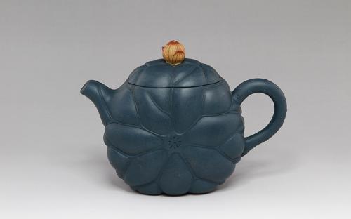 高建芳紫砂壶 清风荷叶 