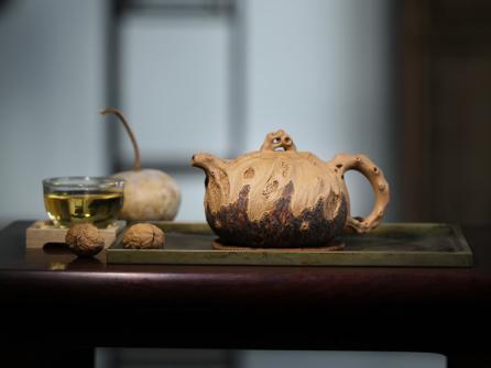 鲍国新紫砂壶 手捏树桩龚春壶 原矿段泥