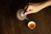 紫砂壶图片：淞庐出品 全手佳作 文气十足~ 云水禅心急须 炮嘴独孔 - 美壶网