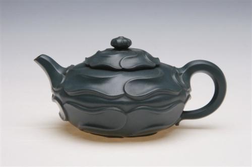 陈洪平紫砂壶 绿泥翻盖风卷葵 原矿墨绿泥
