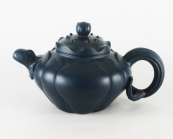 紫砂壶图片：荷韵莲子壶 - 美壶网