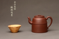 紫砂壶图片：古朴大气 潘小东全手新作 全手岱琮 挺拔俊秀  - 美壶网
