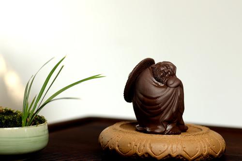 王健紫砂壶 养心达摩 神态生动 做工精致  原矿紫泥