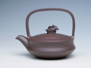 紫砂壶图片：鱼乐提梁 - 美壶网