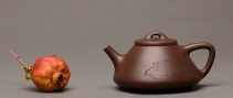 紫砂壶图片：周路健乙未冬全手精品力作 摹李寒勇子冶石瓢 耐品劲道 国师和石装饰 - 美壶网