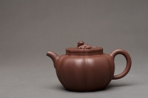 紫砂壶图片：酒虎全手 乙未冬精品佳作 做工精致 狮球二式 推荐~ 优质紫泥 - 美壶网