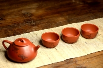 紫砂壶图片： 自用最佳 八大风格品茗杯~ 一套好玩~ - 美壶网