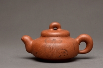 紫砂壶图片：精品 道洪风格 出水如柱 全手玉璧 获奖作品 - 美壶网