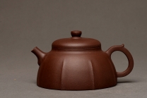 紫砂壶图片：周路健全手新作 线条流畅 稳重敦厚 难得老紫泥 印月 - 美壶网