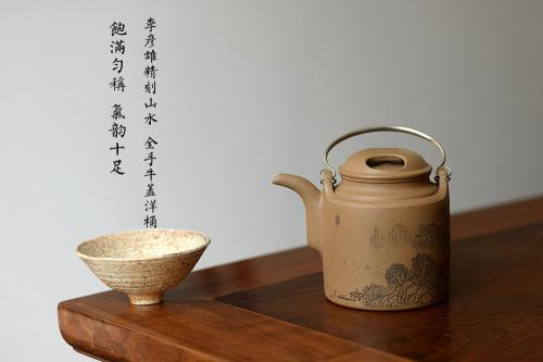 李彦雄紫砂壶 李彦雄精刻山水 饱满匀称 挺拔高俊 全手牛盖洋桶 气韵十足 原矿段泥