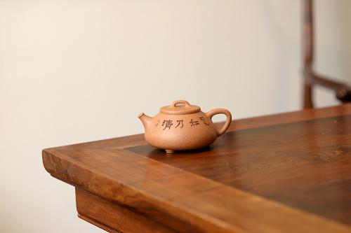 朱牧清紫砂壶 朱牧清文气之作 实用佳器 摹古东石瓢 老段泥