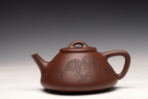 紫砂壶图片：劲骨之瓢 全手摹古石瓢 张听刚刻绘刀法精炼 古韵流长 - 美壶网