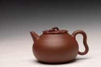 紫砂壶图片：于洪霞新作 造型敦厚 古雅可人 细节頗見功力 心心相印 全手素心 - 美壶网