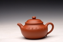 紫砂壶图片：敦厚耐品  大莲子 精品朱泥 传统实用器型 知秋双刀装饰 - 美壶网