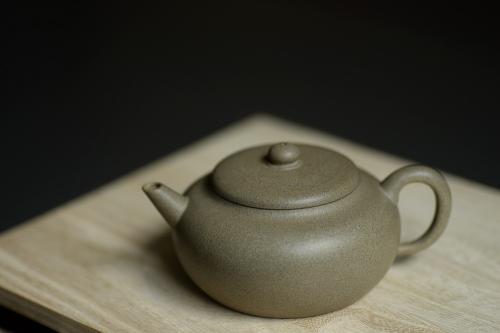 王微紫砂壶 王薇实用全手 圆润可人 优质青段 小玉扁 青灰泥