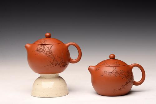 徐亚春紫砂壶 传统经典 娇艳小巧 徐亚春全手西施  陆轶舟老师装饰 梅竹双清 原矿朱泥