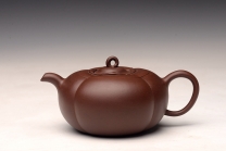 紫砂壶图片：潘丹初丙申夏精品 筋囊花货 全手玉柿二式 秀美逸品 爱不释手的精品 - 美壶网