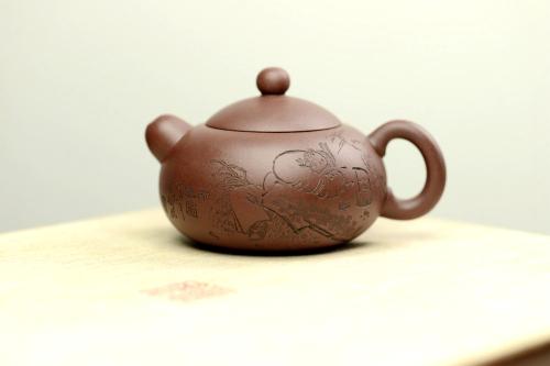 谭华斌紫砂壶 谭华斌近作 道洪风格之玉露 刀法精炼 可人小壶 美壶特惠 原矿紫泥