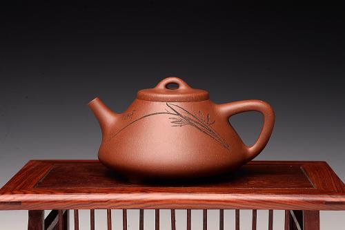 周路健紫砂壶 优质降坡泥 周路健全手近作  陆轶舟刻绘 耐品实用子冶石瓢  挺拔 原矿降坡泥