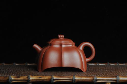 凌晨紫砂壶 优质大红袍朱泥玉菱壶 端庄秀雅 做工精致 大红袍