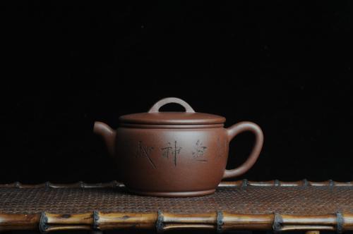 美壶定制老师紫砂壶 美壶特惠 优质紫泥清仙汉瓦 陈俊儒精心装饰 文气十足 原矿紫泥