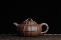 紫砂壶图片：全手工精品合菱 筋囊力作 难度大 - 美壶网