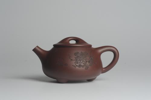 朱老师紫砂壶 美壶特惠 深丛隐孤芳 经典平盖小石瓢 满瓢（景舟石瓢）装饰菊花 泥料超好高档包装 做工灰常精致 原矿紫泥