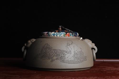 子陶紫砂壶 老青段精品瑞兽双耳罐 茶仓 水洗 烟灰缸 多用 子陶刻达摩伏虎图 不输名、家 