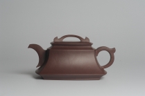 紫砂壶图片：原创精致全手工四方吉玉壶 难度大线条流畅 - 美壶网