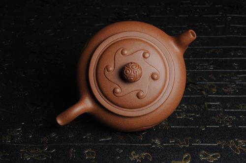 陈苏平紫砂壶 美壶特惠 原创三足如意壶 嵌盖难度大 油润降坡泥 做工超精致 原矿降坡泥