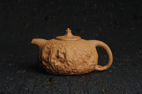美壶定制紫砂壶 美壶特惠 进步明显优质黄金段全手工龚春 供春 异型盖 难度大 肌理丰富 黄金段