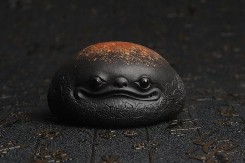 美壶定制紫砂壶 美宠特惠 回馈壶友 精致性价比黑泥彩背金蟾盖托茶宠长8cm高度4cm左右 原矿黑泥