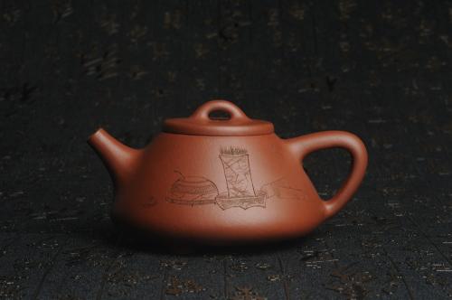 周小培紫砂壶 油润底曹青 全手工精品子冶石瓢 骨肉匀挺 清茗堂助工文气装饰菖蒲清供图 文人风骨尽显 原矿底槽清