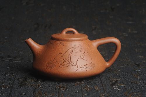 周小培紫砂壶 油润五彩段泥 全手工薄胎精品子冶石瓢 难度大 骨肉匀挺 文气装饰高士乘凉图 无为 