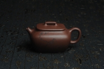 紫砂壶图片：美壶特惠 精工好料底曹青枯枝鸟小四方 灰常雅致 - 美壶网