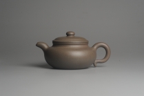 紫砂壶图片：邵大亨传人邵春良实力代表作 气韵十足 全手老青段大亨仿古 矿物质丰富 - 美壶网