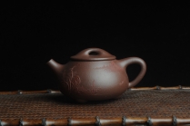 紫砂壶图片：美壶特惠 工料俱佳满瓢（景舟石瓢）泥绘山水 野旷天低树江清月近人 单色泥绘更显功力 - 美壶网