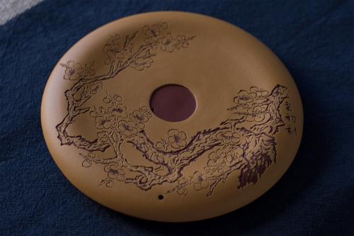 黄云初紫砂壶 毛国强入室弟子黄云初梅香文盘 干泡台 直径19cm 厚2cm 特文气 