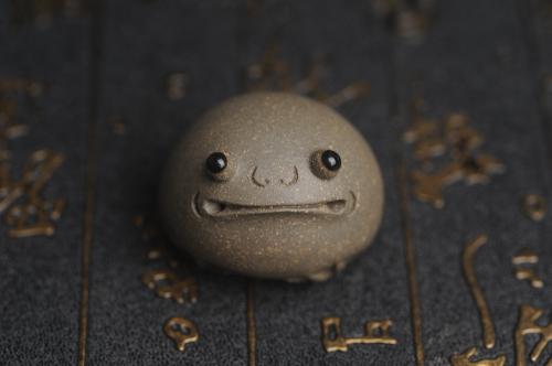 美壶定制紫砂壶 美宠特惠 超可爱的精工青段萌蛤蟆紫砂茶宠摆件 长3.5cm宽4cm高3cm 青段