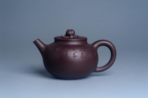 周斌紫砂壶 实力派助工周斌 优质底槽清全手工精工 原创寿桃壶  陶兴双刀装饰 特文气 但愿人长久千里共婵娟 原矿底槽清