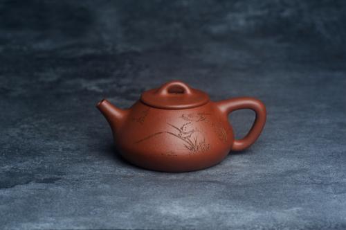 王老师紫砂壶 王老师新品 庆十一特惠 全手工红降坡合瓢壶 双刀装饰兰花鸟特文气 原矿降坡泥