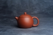紫砂壶图片：美壶特惠 全手工优质红降坡泥西施壶 特文气 - 美壶网