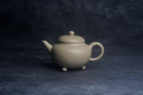 美壶定制老师紫砂壶 美壶特惠 特好本山绿泥全手工三足水平壶 装饰梅花特文气 本山绿泥